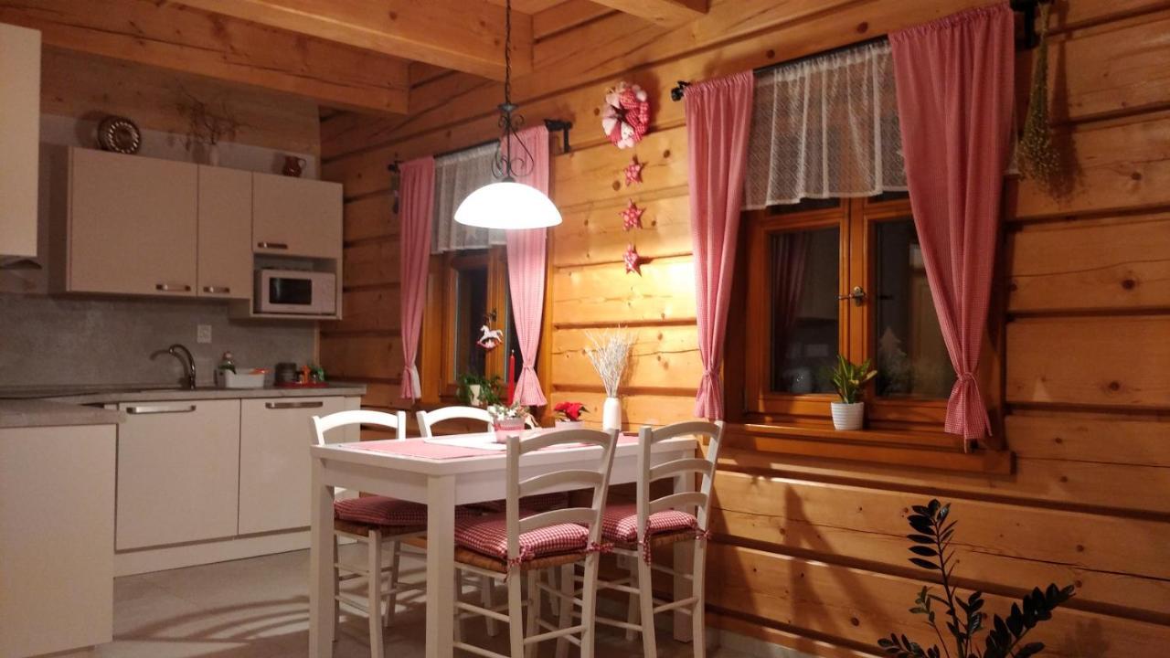 Apartmany U Vlcich Jam Petrowitz Eksteriør bilde