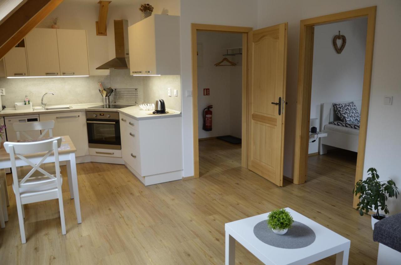Apartmany U Vlcich Jam Petrowitz Eksteriør bilde