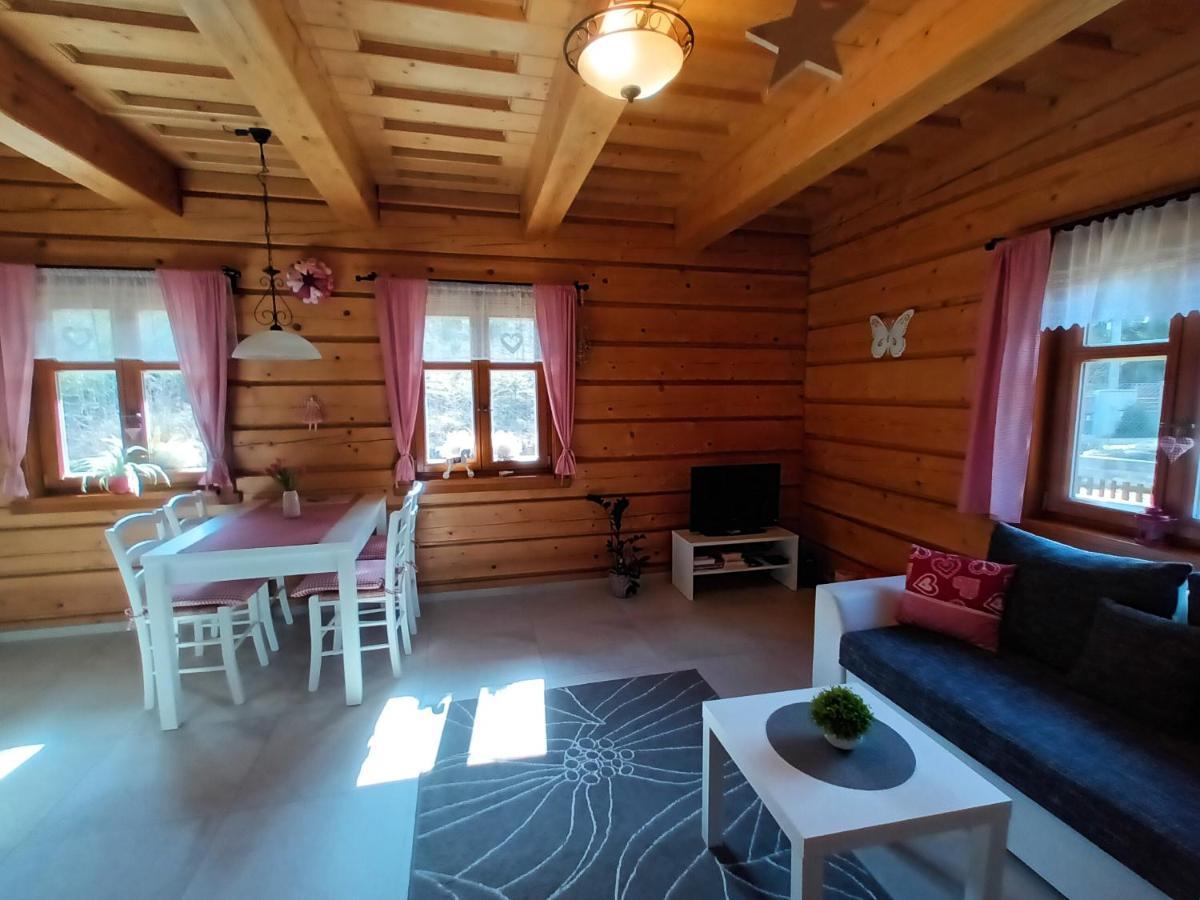Apartmany U Vlcich Jam Petrowitz Eksteriør bilde